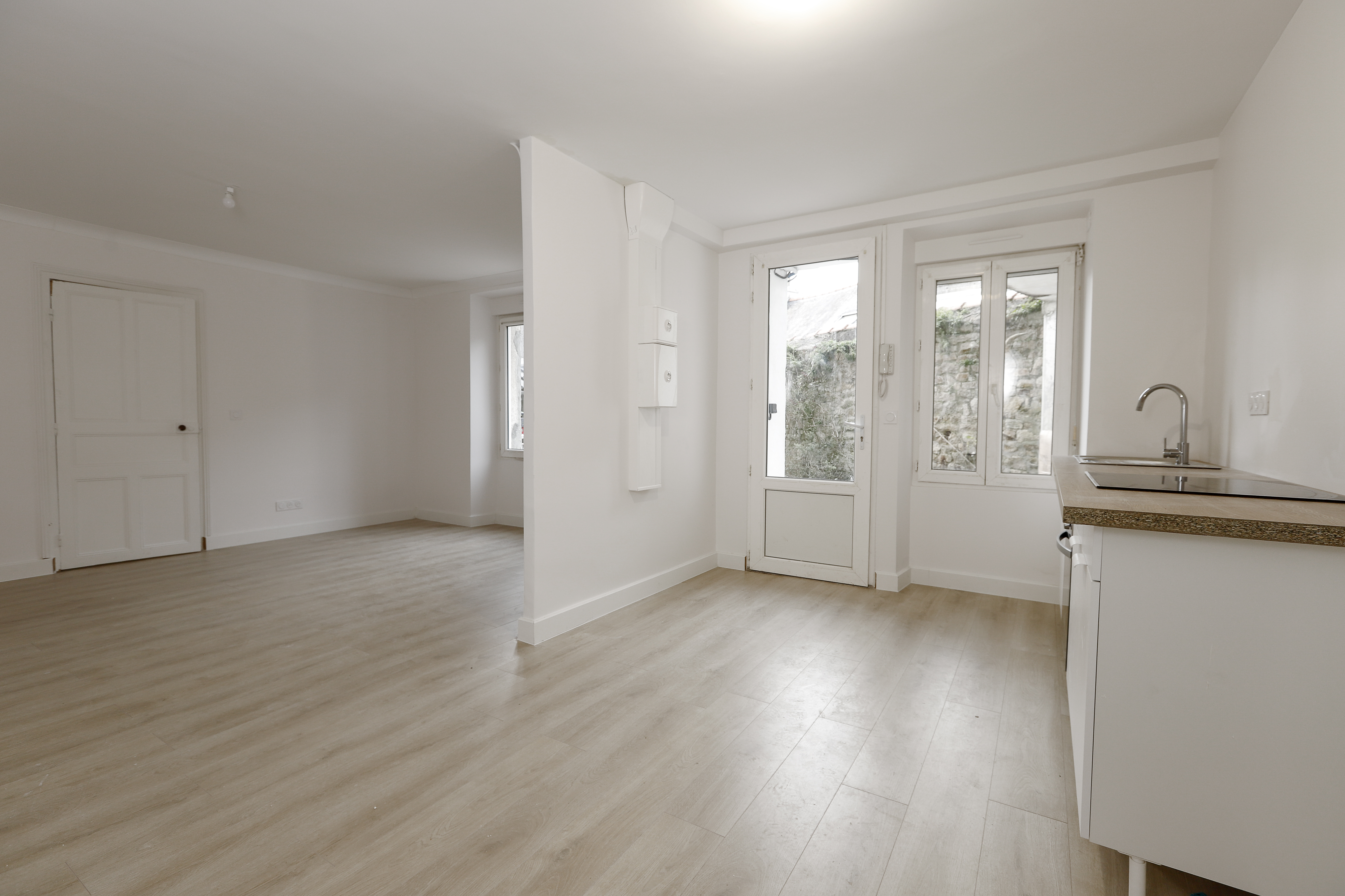 Après - séjour angle